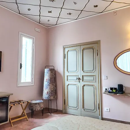 L'avvenire Hotel