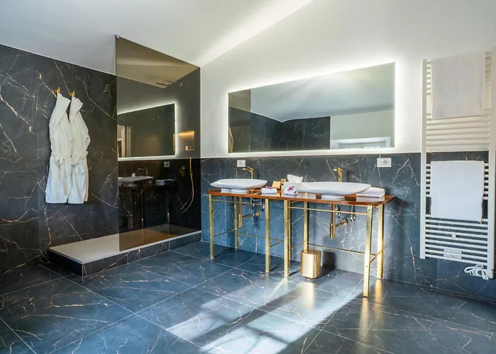 L'avvenire 4* Сиена