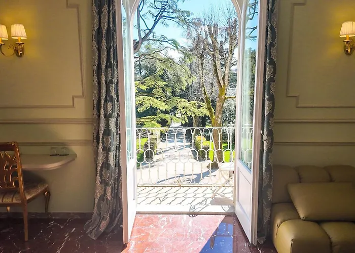 Отель L'avvenire 4*