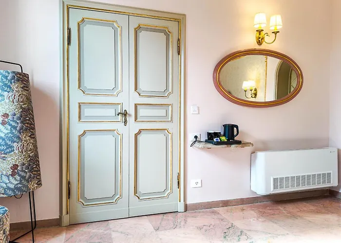 Готель L'avvenire Сієна