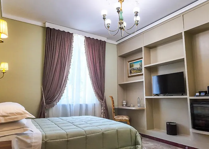 Готель L'avvenire 4*