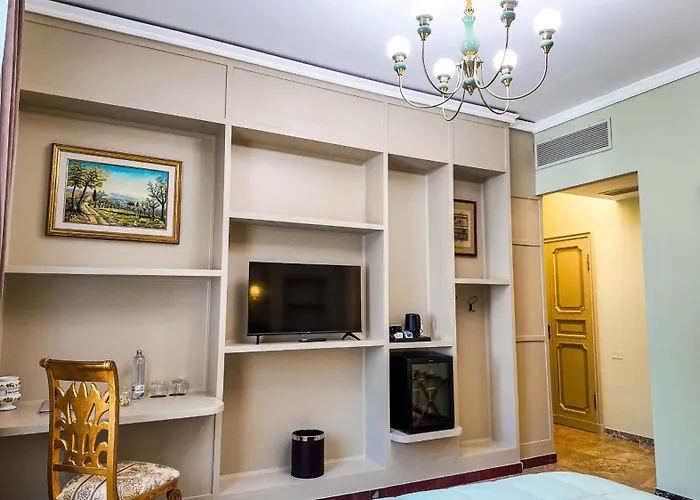 Отель L'avvenire 4*